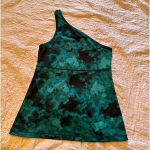 Lululemon medium top EUC